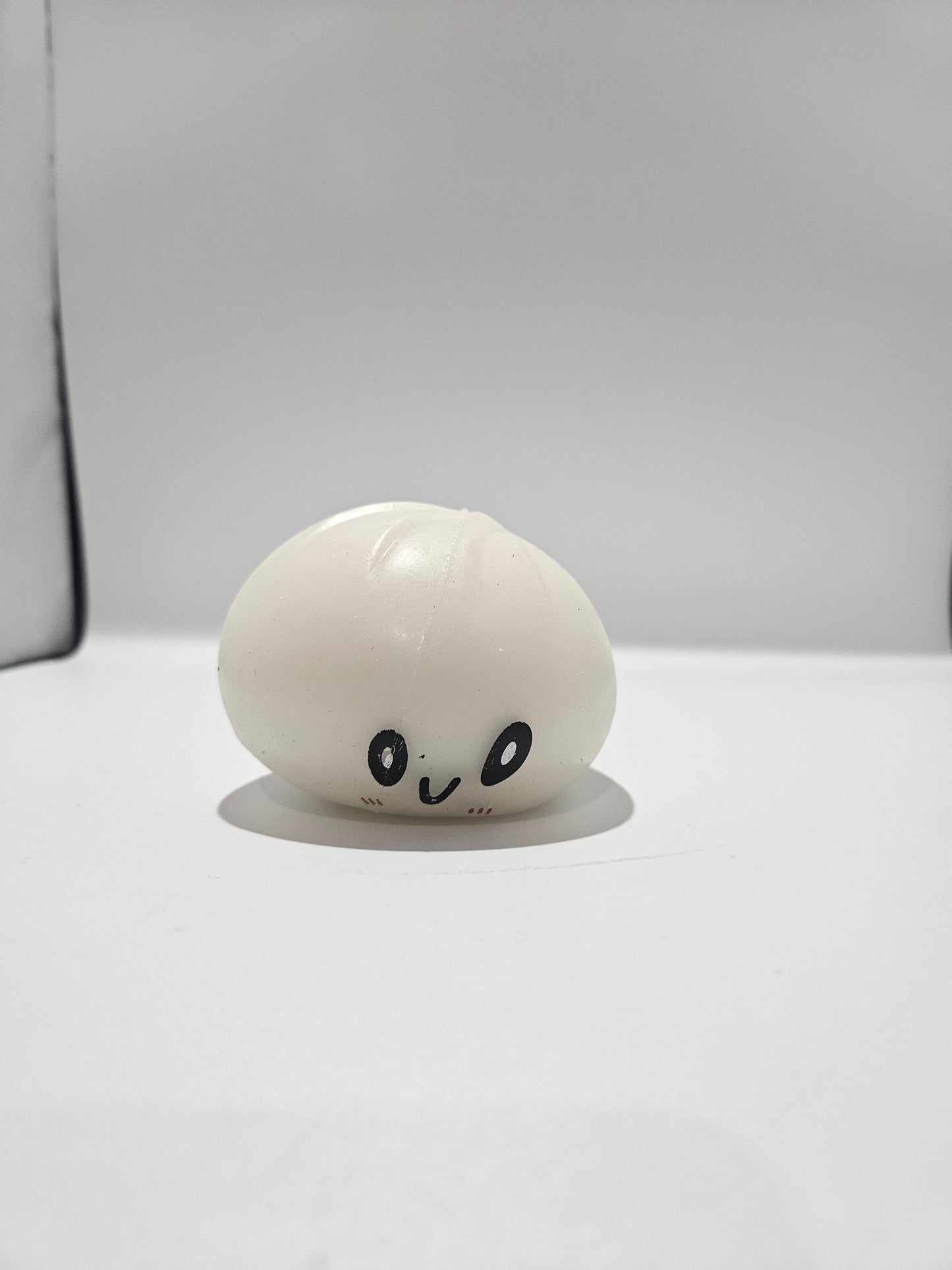 Squishy Dumpling UV Farbwechsel Mystery Bun 8,5 cm