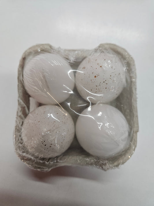 4er Set Ostereier Kerzen Weiß – Osterdeko im Eierkarton